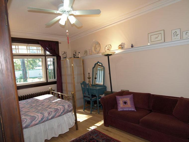 Double Room with Shared Bathroom