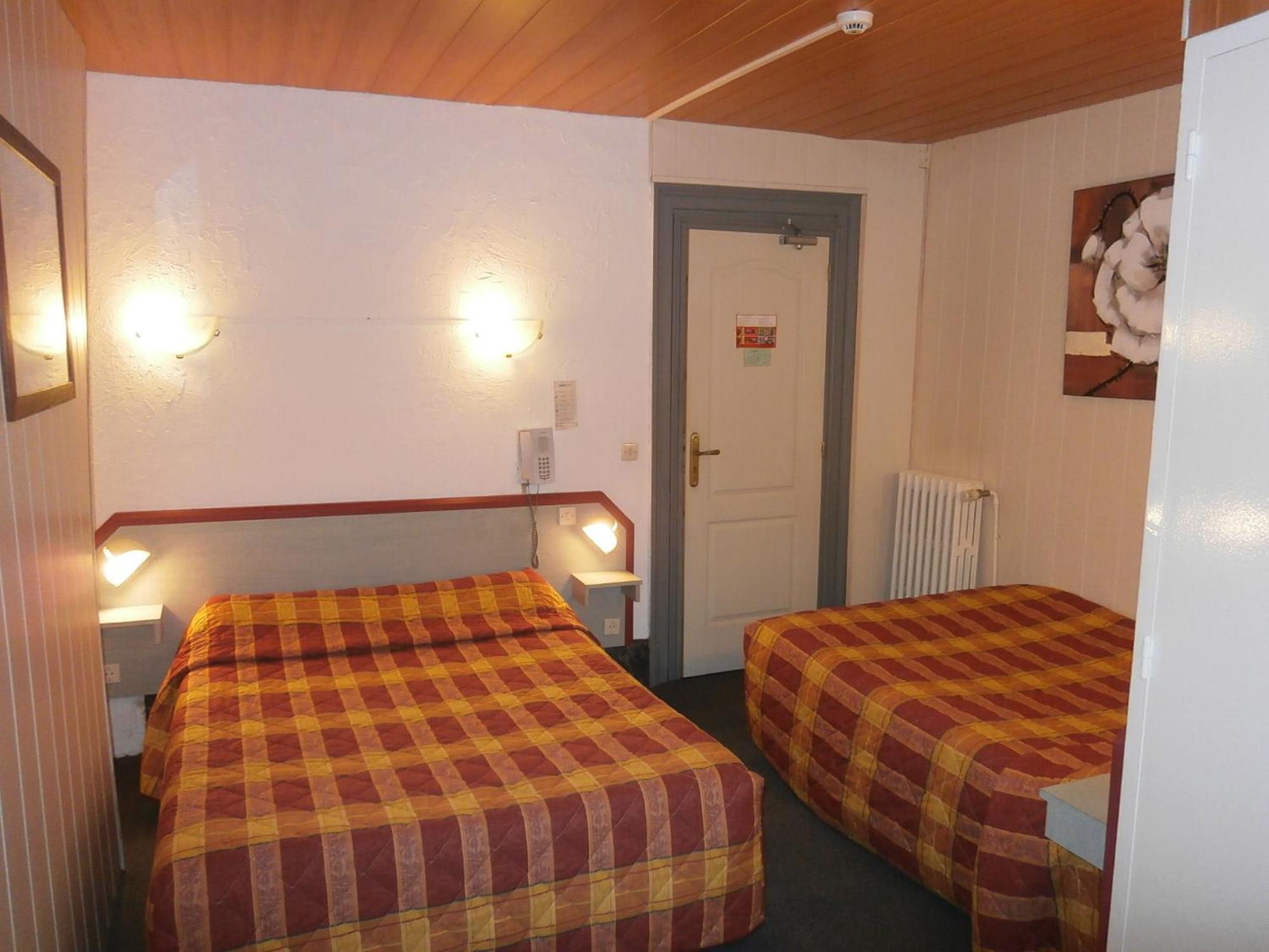 Triple Room 1 Double Bed 1 Single Bed