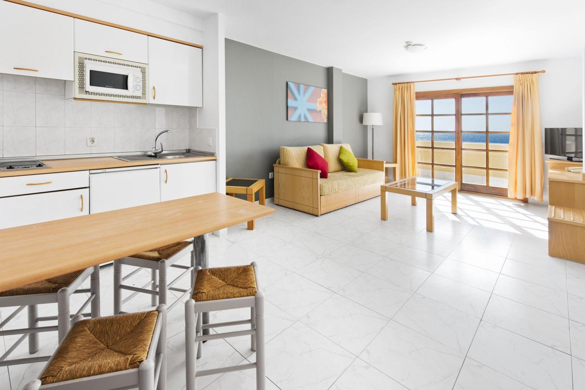 Appartement met 2 Slaapkamers en Uitzicht op Zee (3 Volwassenen + 2 Kinderen)