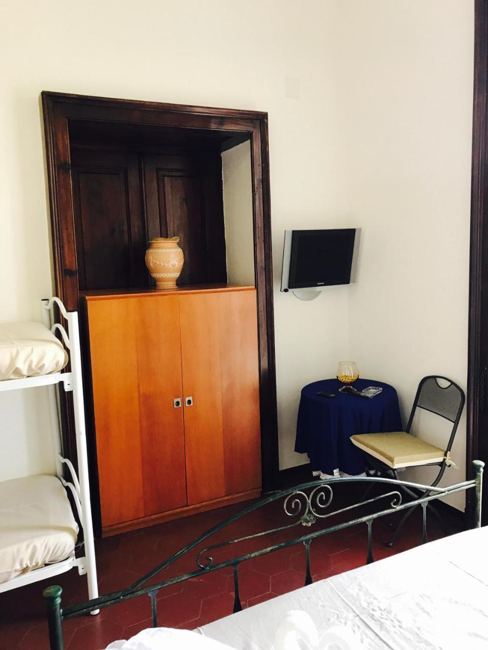 Classic Quadruple Room