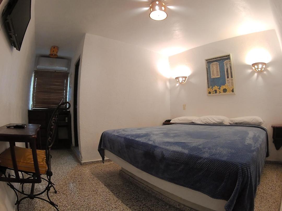 Double Room,728228158:JPEG