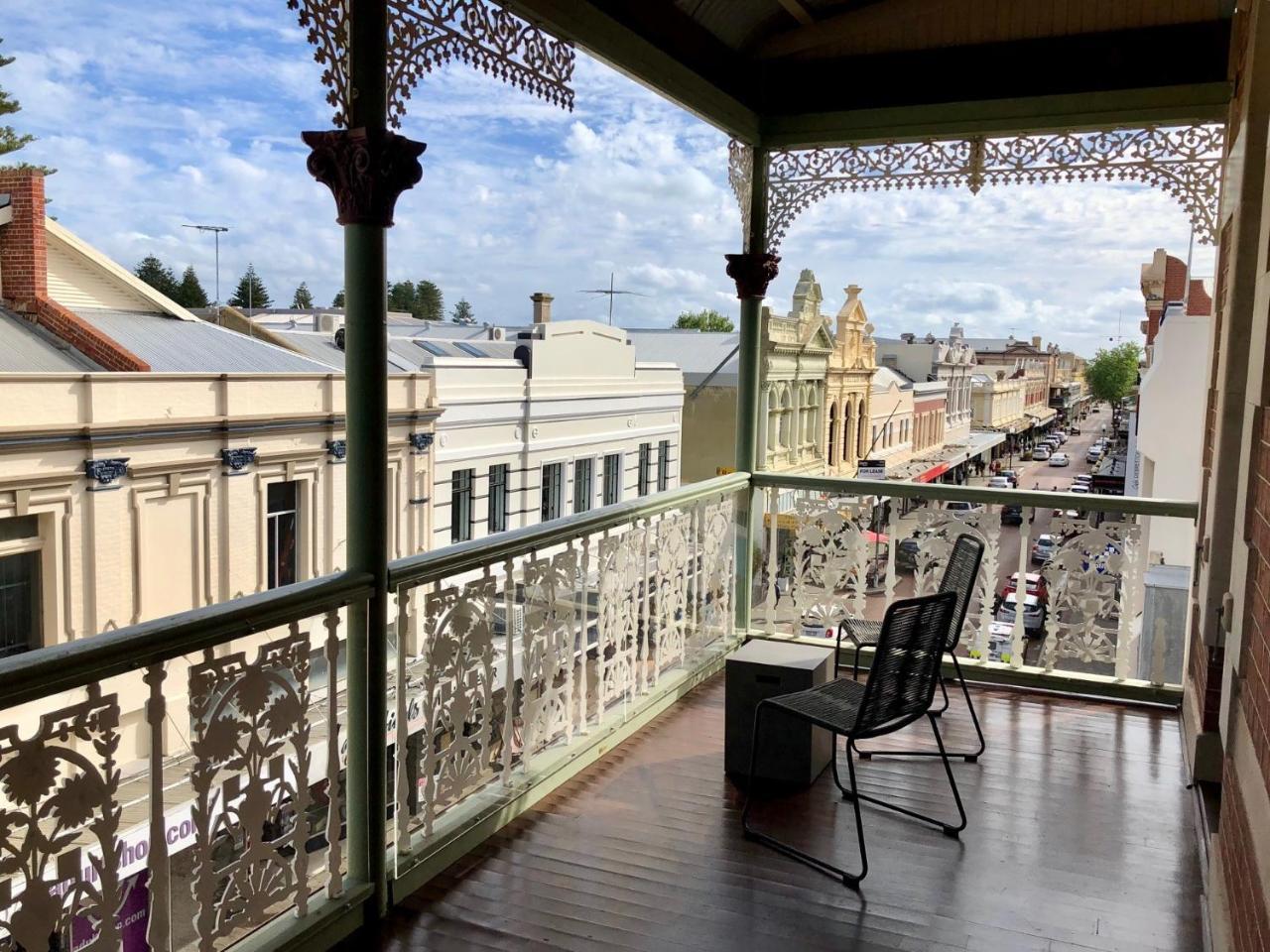 Double Room with Balcony,729933307:JPEG