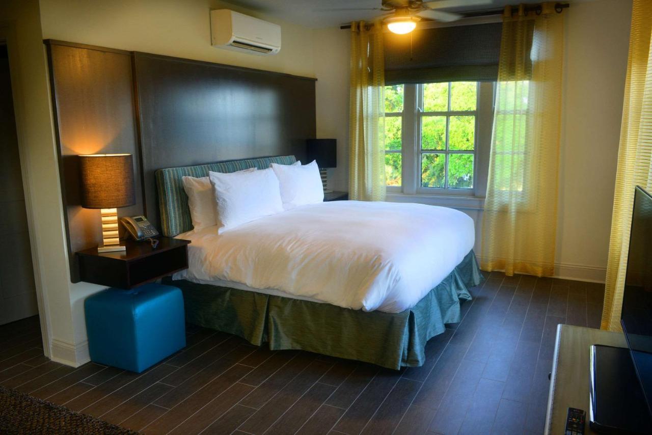 King Bed Residential View,1218487315:JPEG