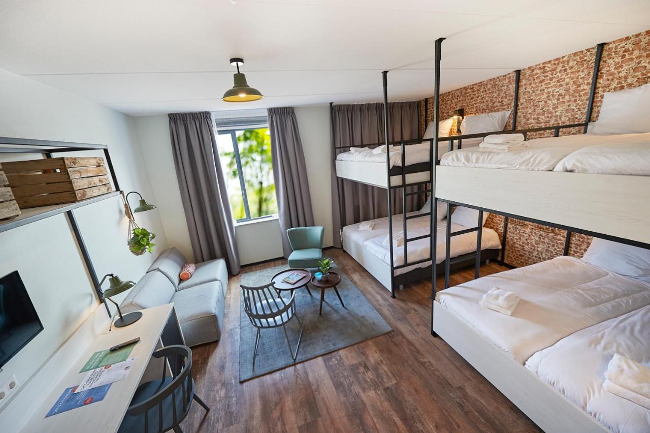 Deluxe Family Room 8 Beds