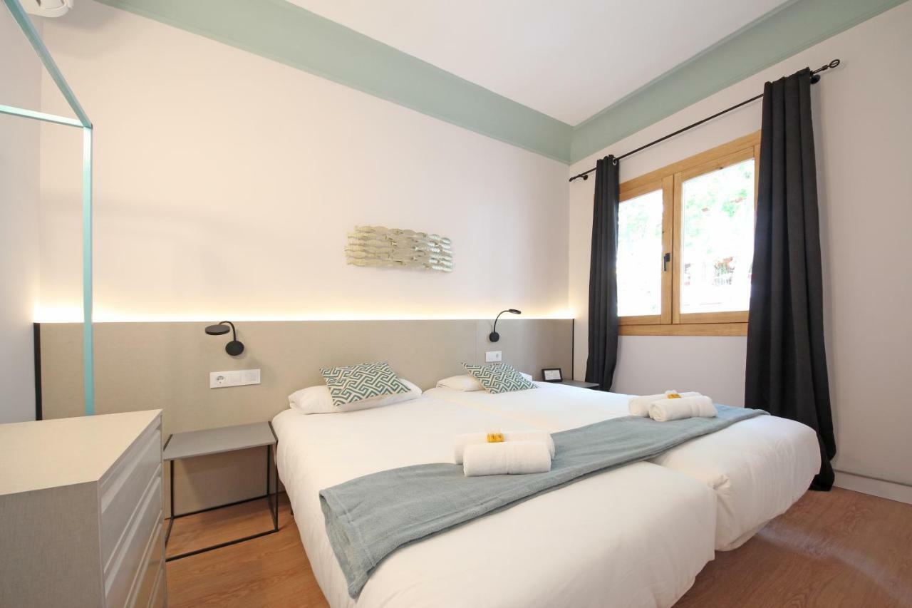 Superior Family Room,798789513:JPEG