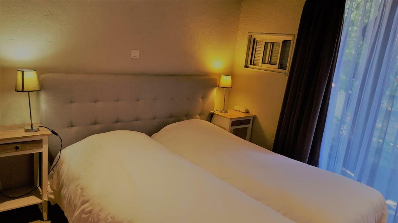 Standard Twin Room,1580449031:JPEG