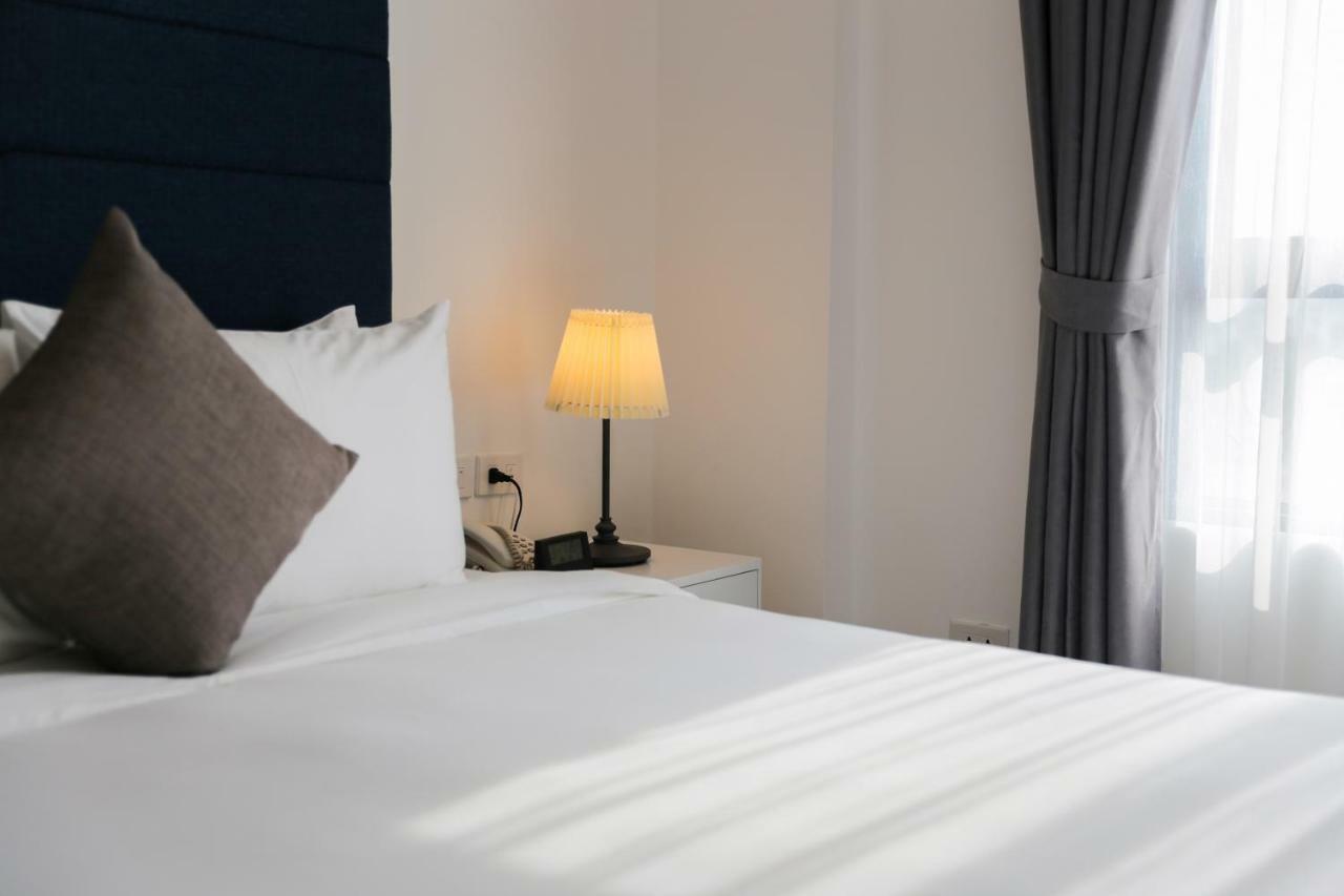 Deluxe Double Room with City View