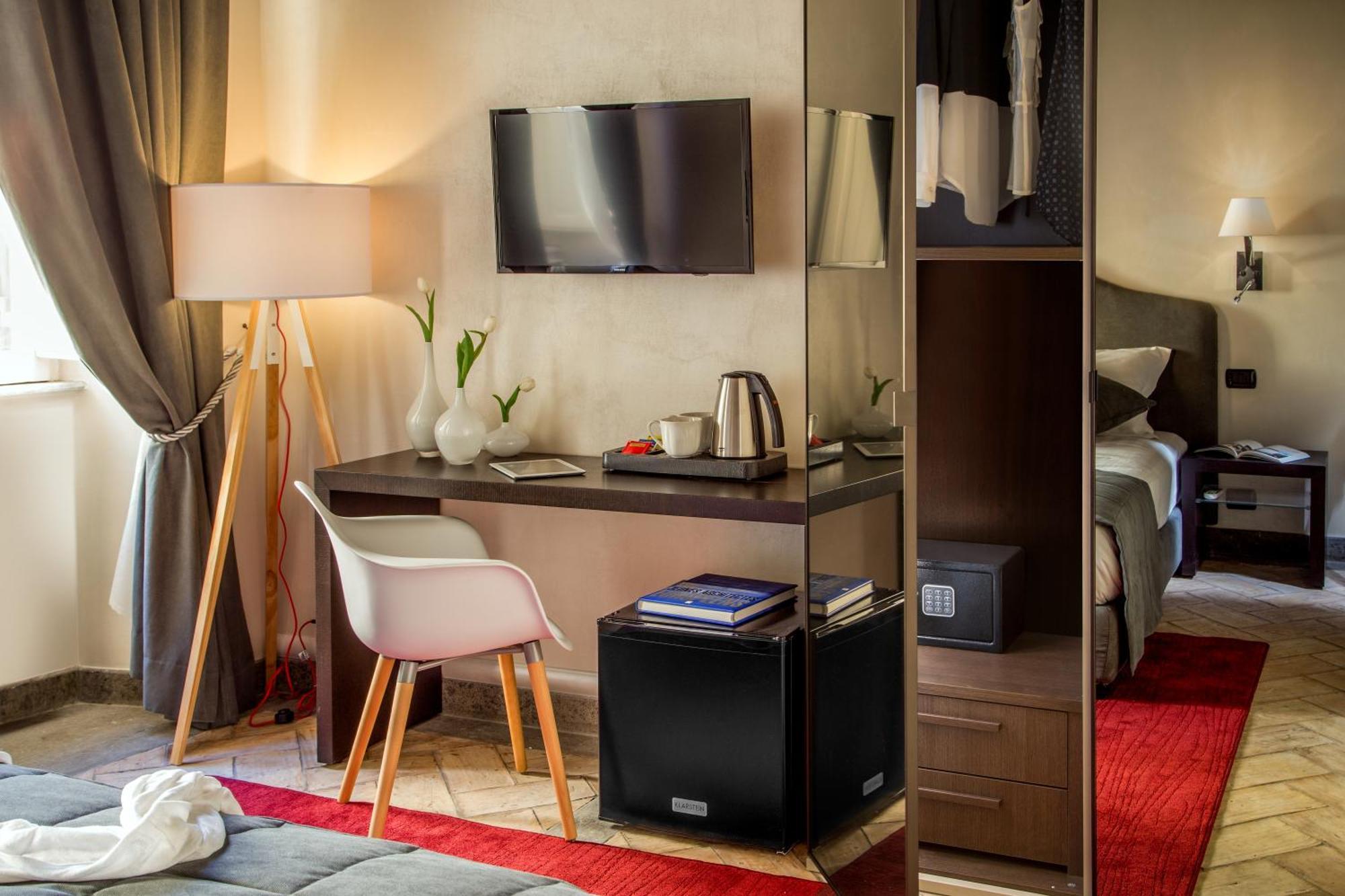 Deluxe Double or Twin Room