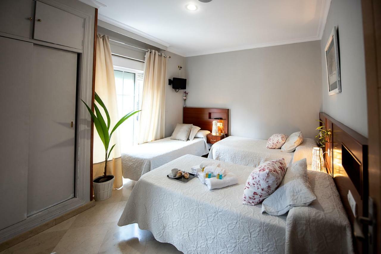 Triple Room Private Bathroom