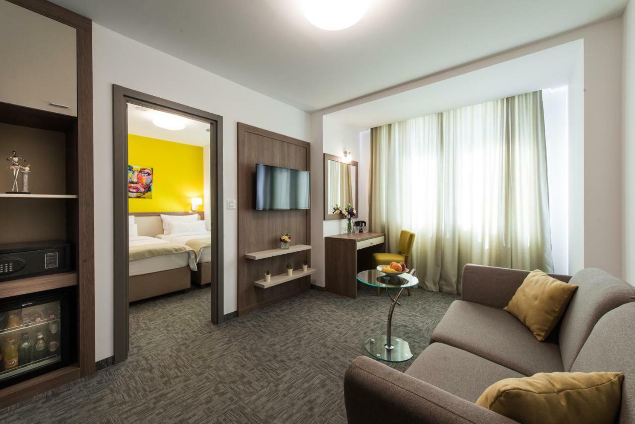 One-Bedroom Suite