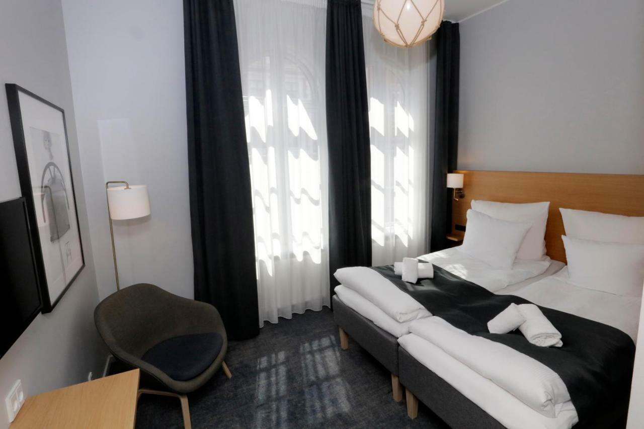 Standard Double or Twin Room,903836302:JPEG