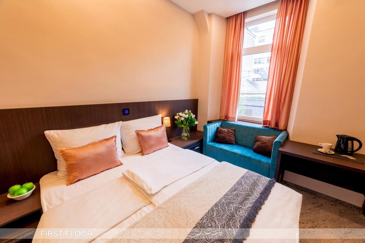 Double Room with parking included,957631210:JPEG