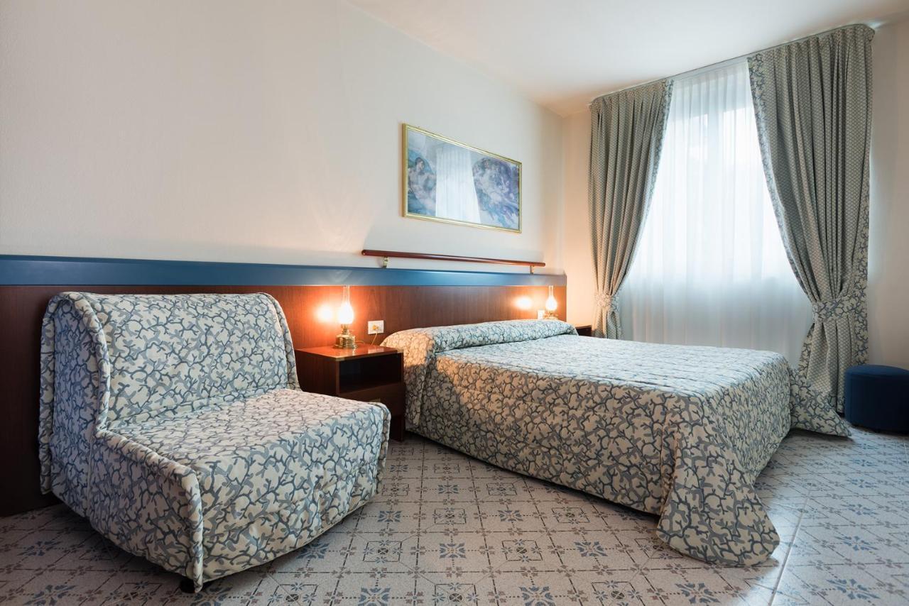 Appartamento con 2 Camere da Letto e Vista Mare
