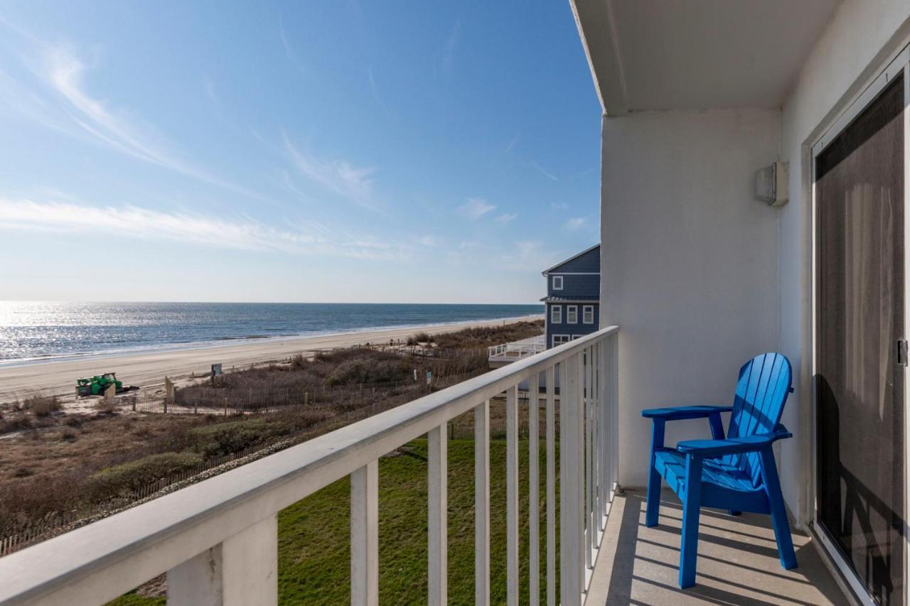 Direct Oceanfront Queen Suite,983372116:JPEG