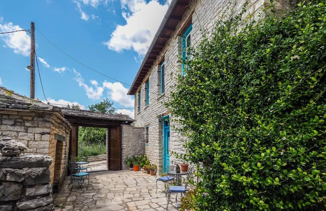 Vikos Hotel-1