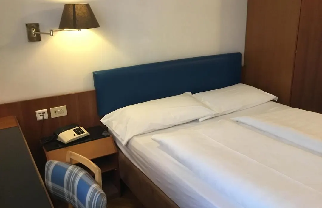 Hotel Adria-1