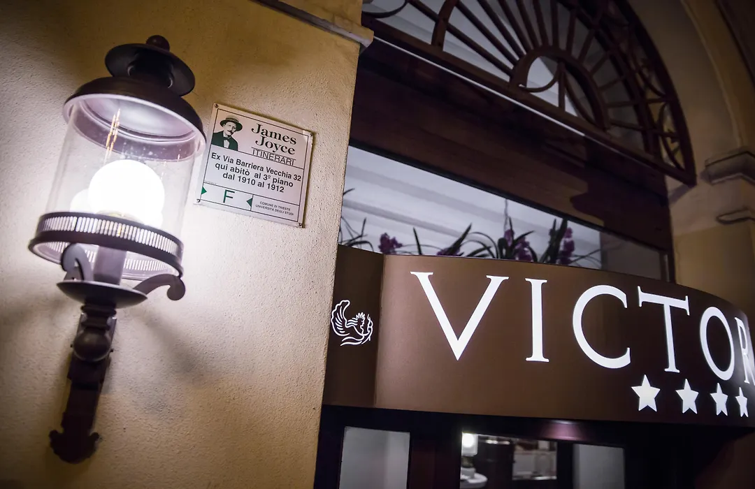 Victoria Hotel Letterario-1