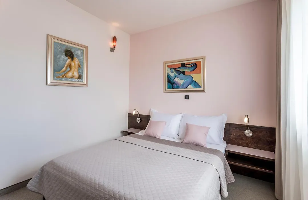Hotel As-1