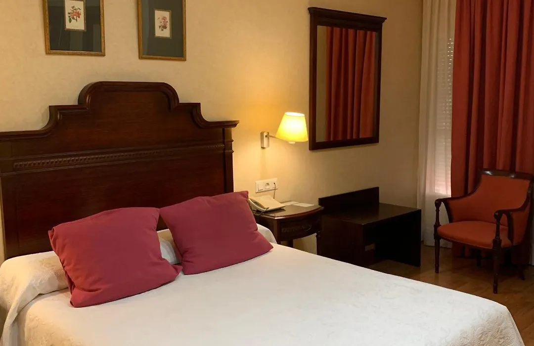 Hotel Santo Domingo Lucena-1