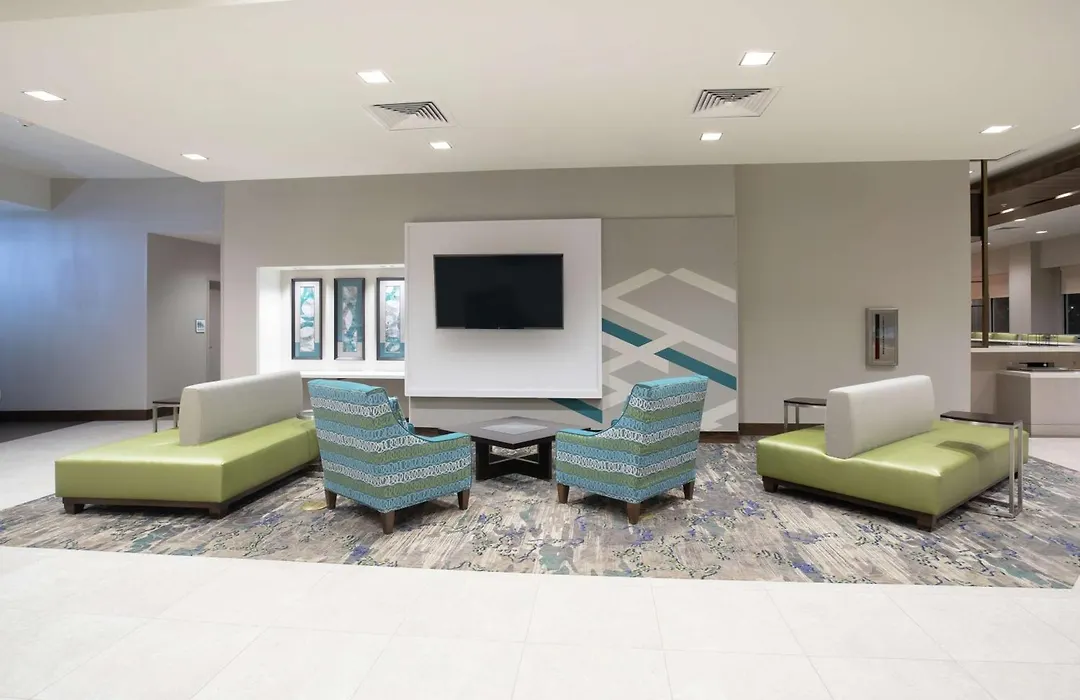 Hilton Garden Inn Omaha Aksarben Village-1