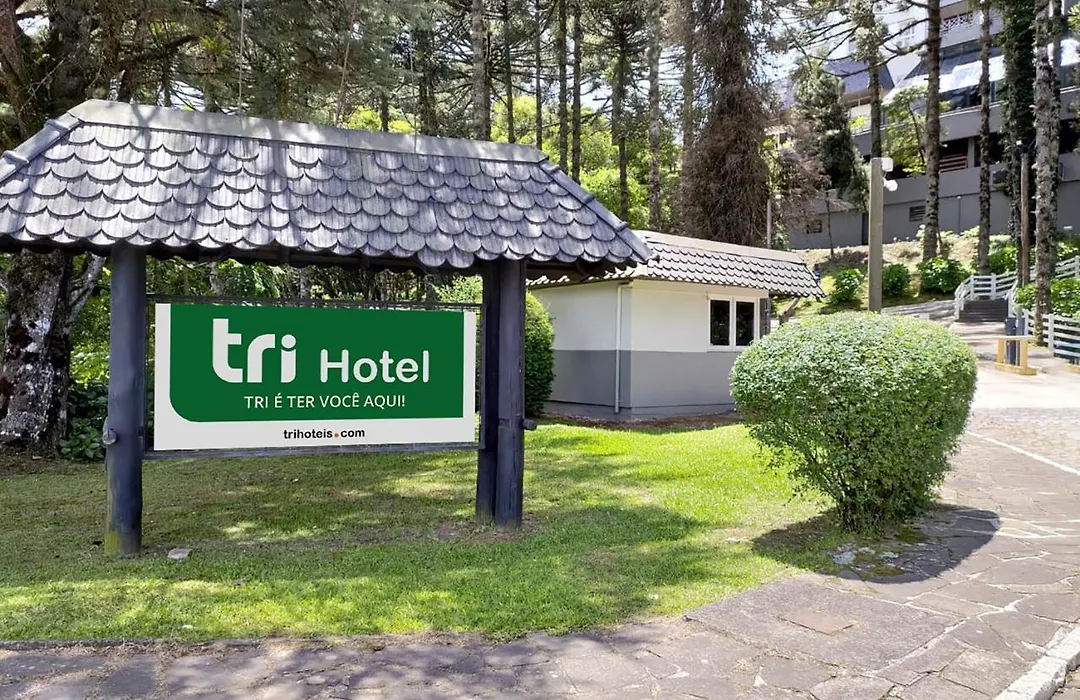 Tri Hotel-1