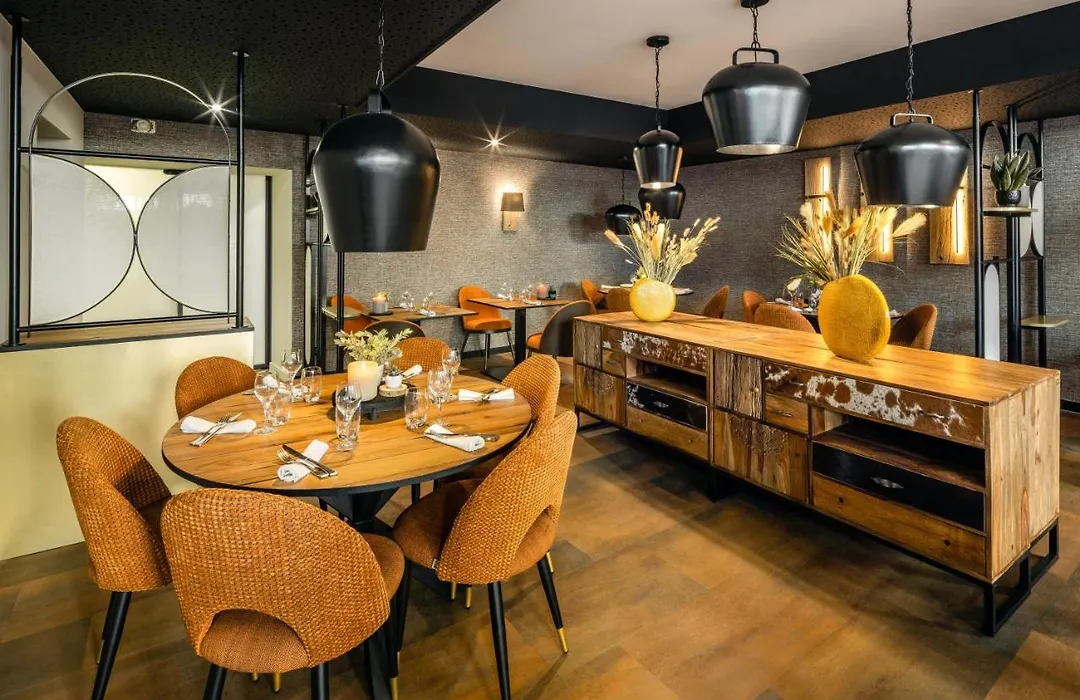 Hotel Les 2 Lacs-1