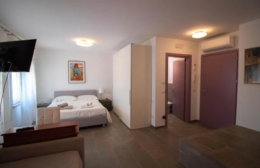 Bed Adelaide-1