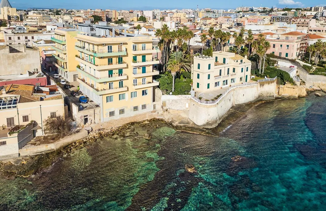 Marlove Sea View With Private Access To The Sea-1