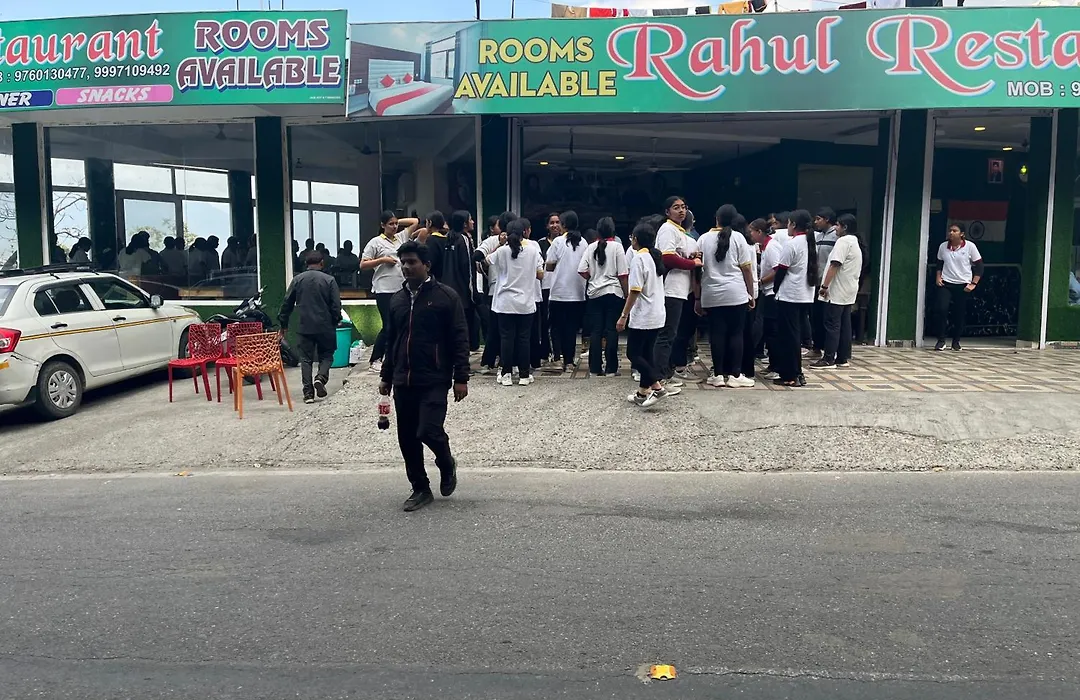 Rahul Hotel & Restaurant-1
