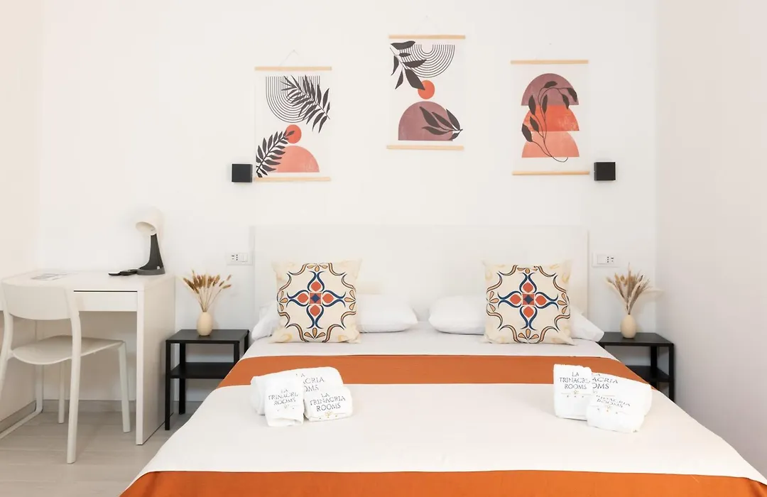 La Trinacria Rooms-1
