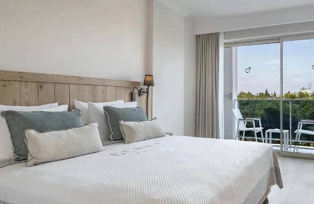 Berry Blue Hotels-1