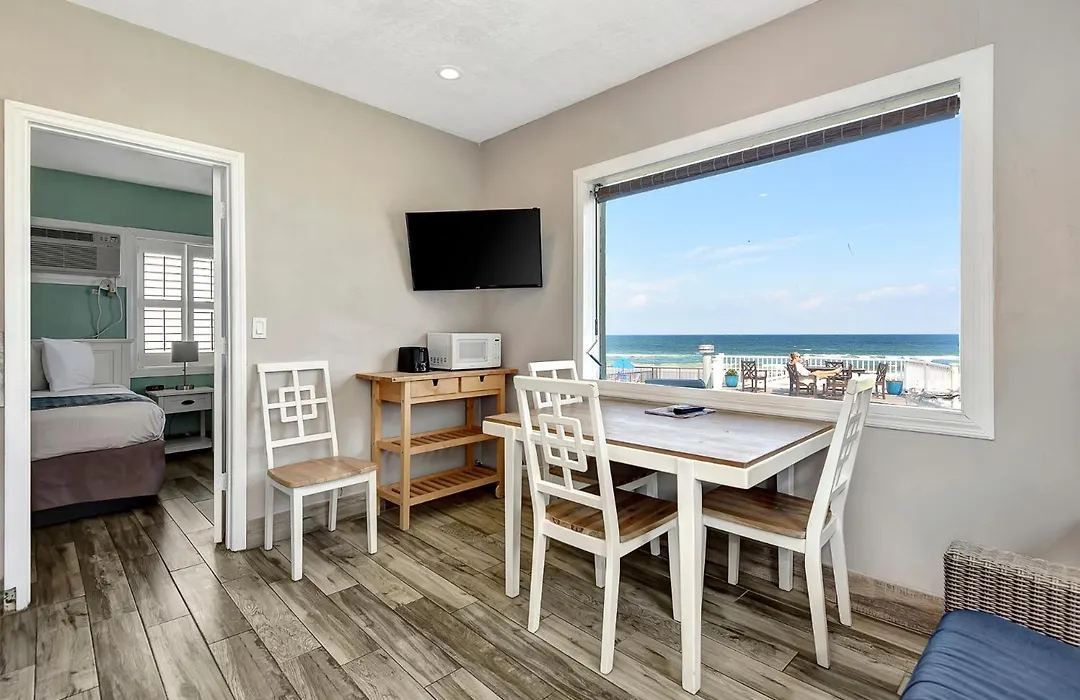 Shoreline Suites & Cabana Cottages - Beachfront-1