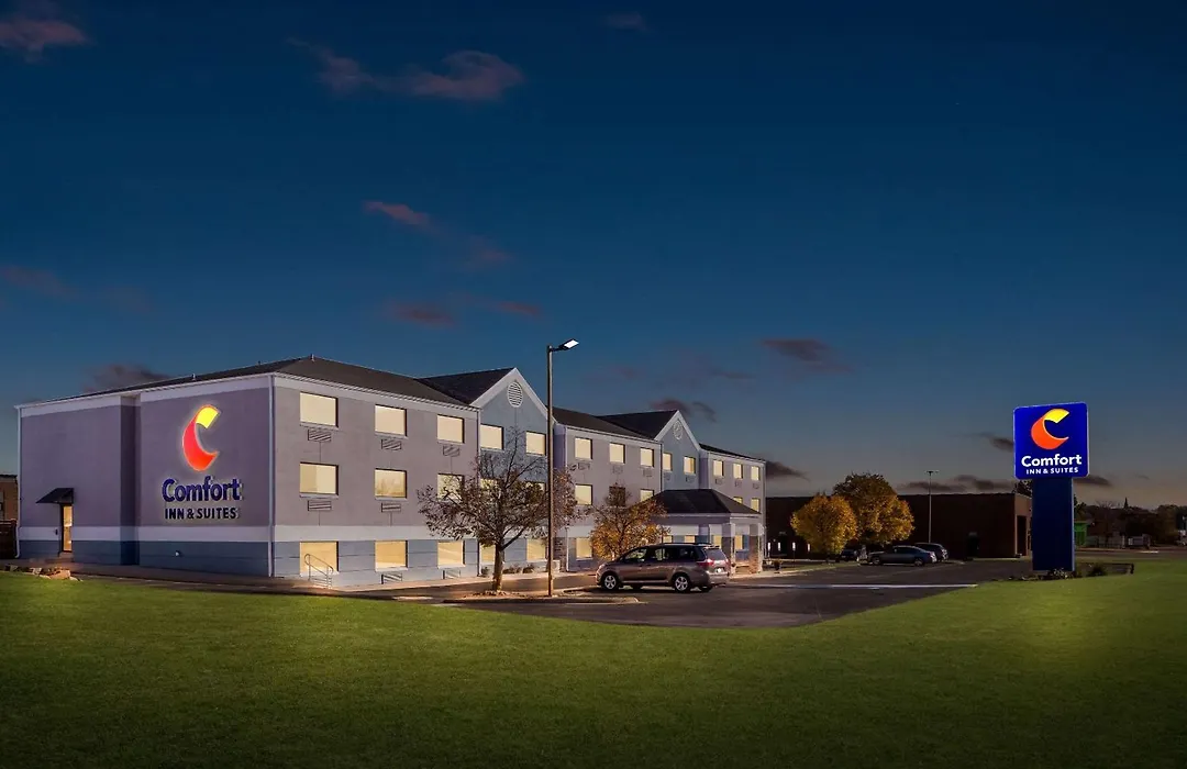 Comfort Inn & Suites Mason City - Clear Lake-1