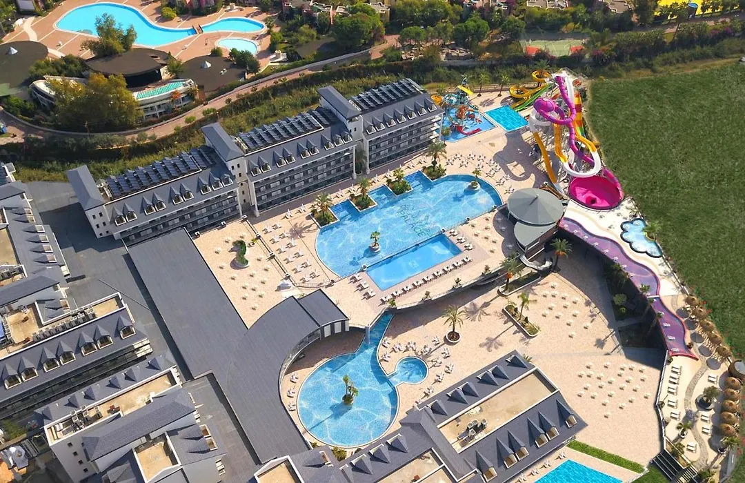 Dream World Palace-1
