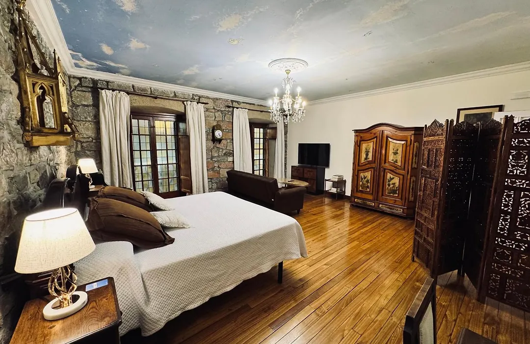 Palacio Pampinot-1
