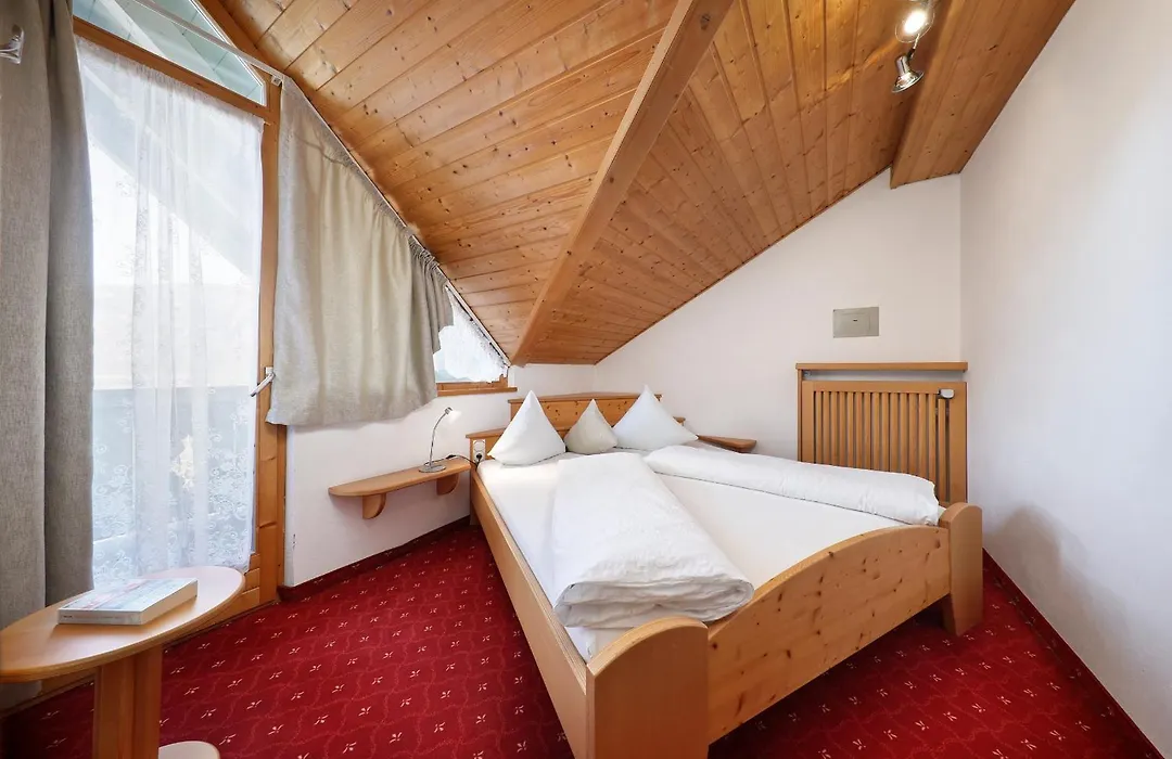 Hotel Unterrain-1