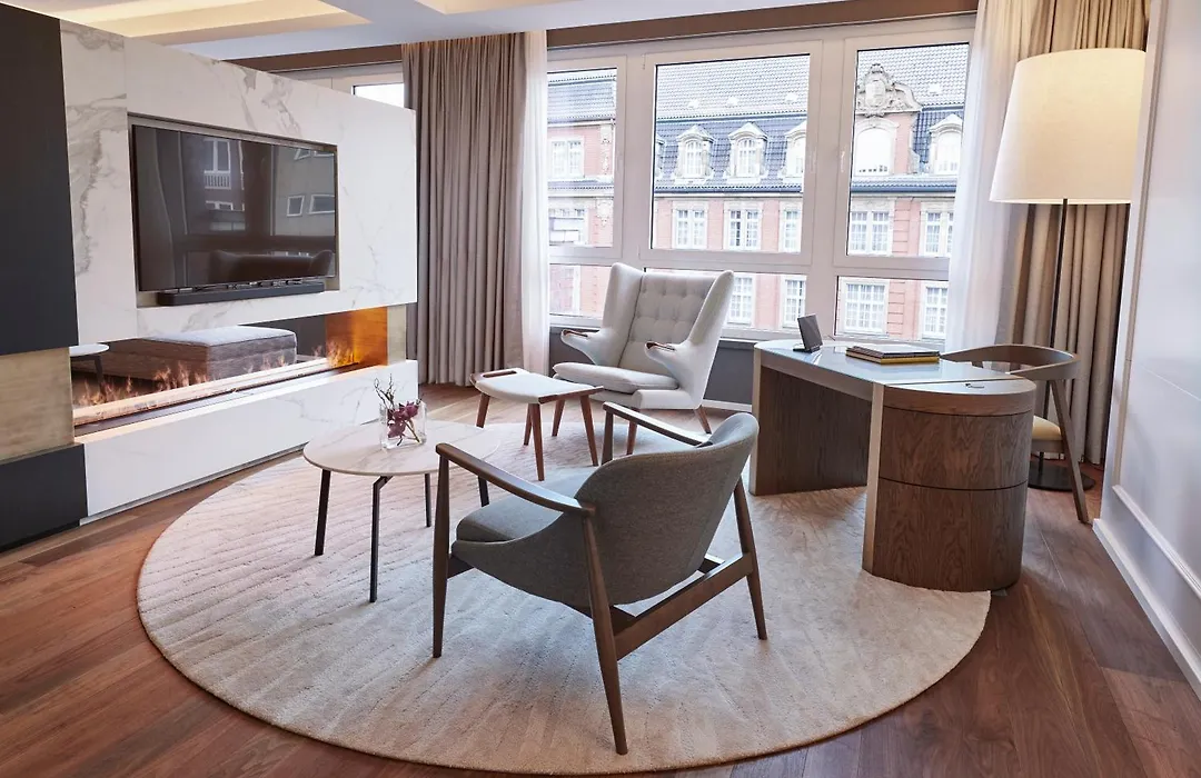 Steigenberger Hotel Hamburg-1
