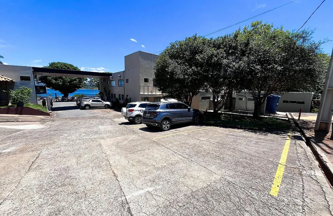 Pousada com vista para lago e com passeios de lancha em frente a Pousada em Capitólio, perto dos principais atrativos turístico, Pousada Vista do Turvo, Mandala-1