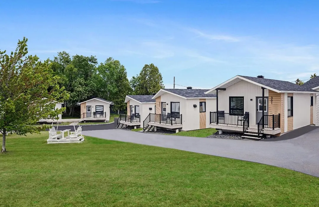 Days Inn By Wyndham Riviere-Du-Loup-1