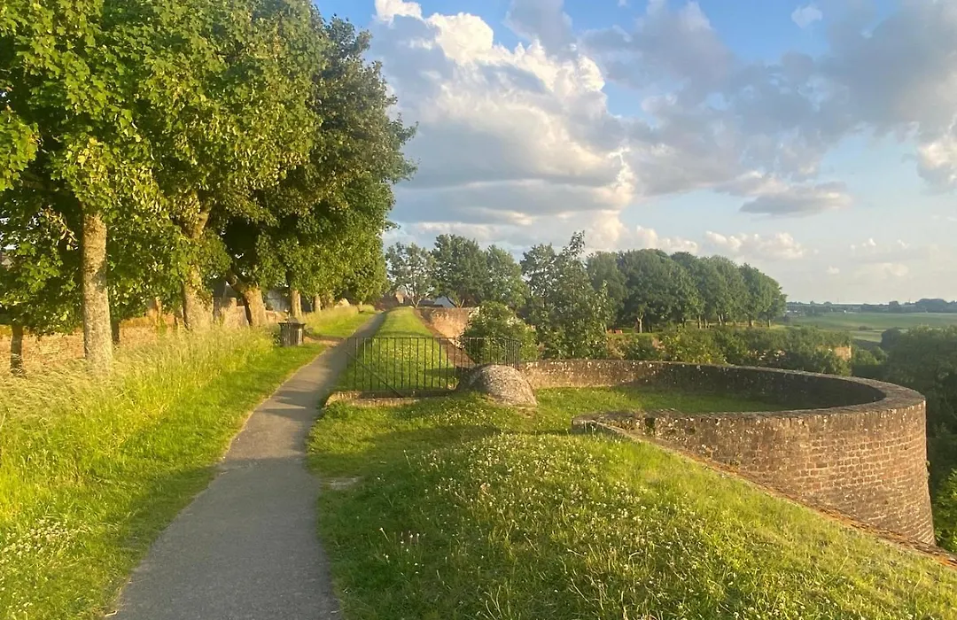 Aux remparts de Montreuil-1