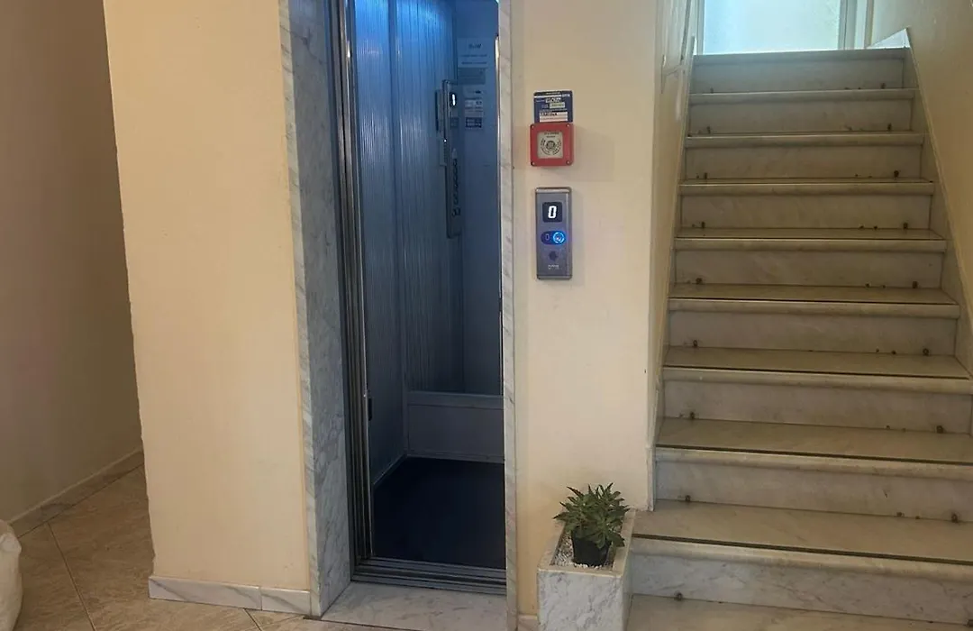 Hotel Regina-1
