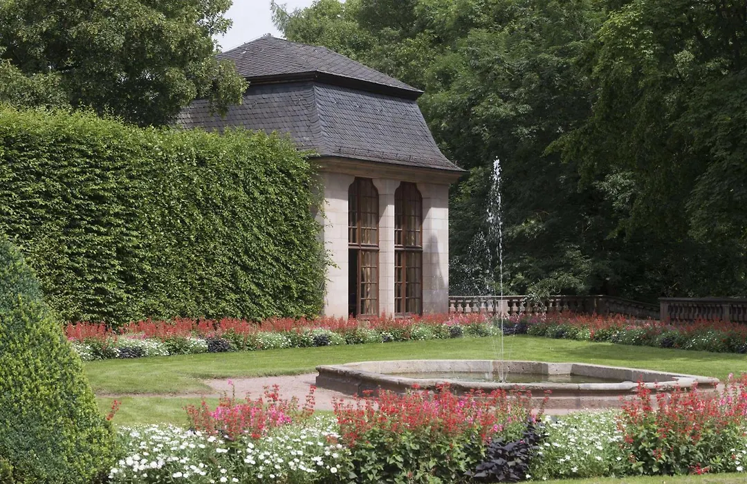Maritim Hotel Am Schlossgarten-1