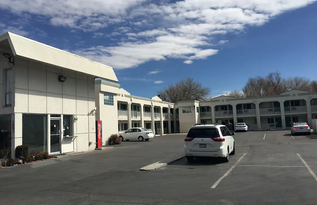 Howard Johnson By Wyndham Colorado Springs-1