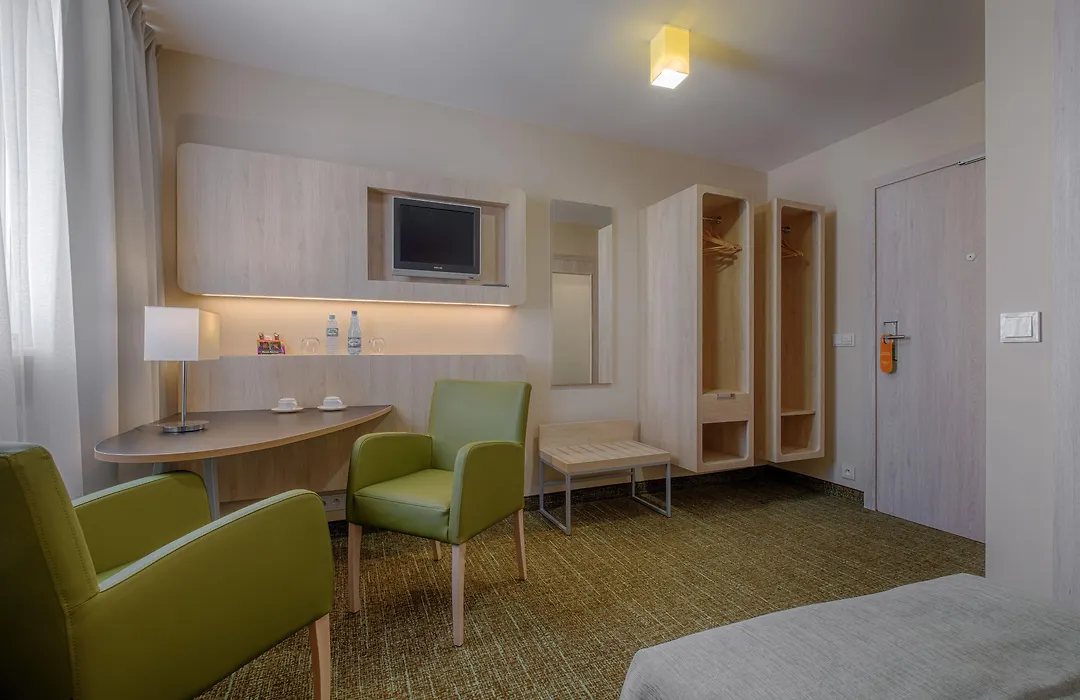 Hotel Reytan-1