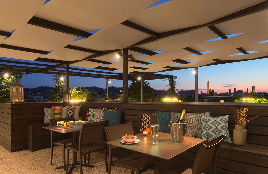 Aemilia Hotel Bologna-1