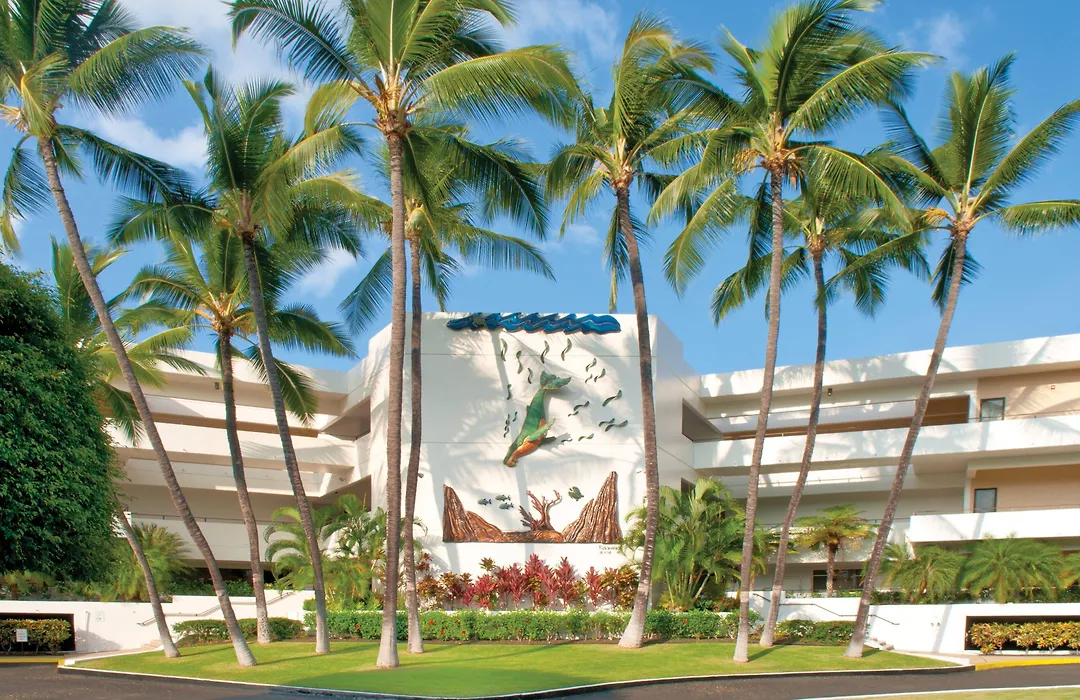 Wyndham Royal Sea Cliff Resort-1