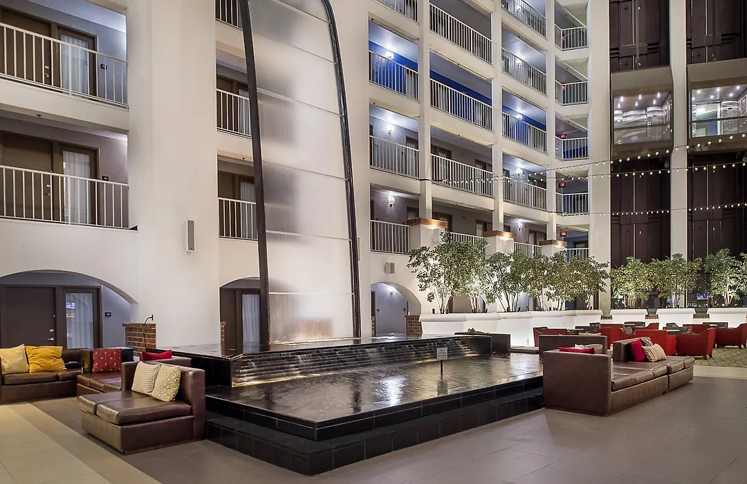 Hotelumiere At The Arch Hotel & Casino - A Caesars Rewards Destination-1