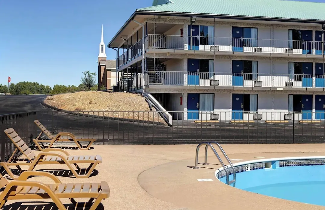 Motel 6 Branson West, Mo - Silver Dollar City-1