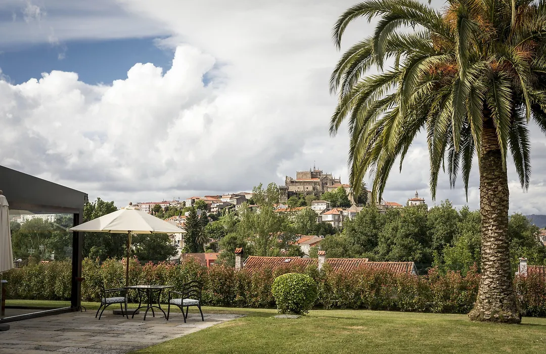 Parador De Tui-1