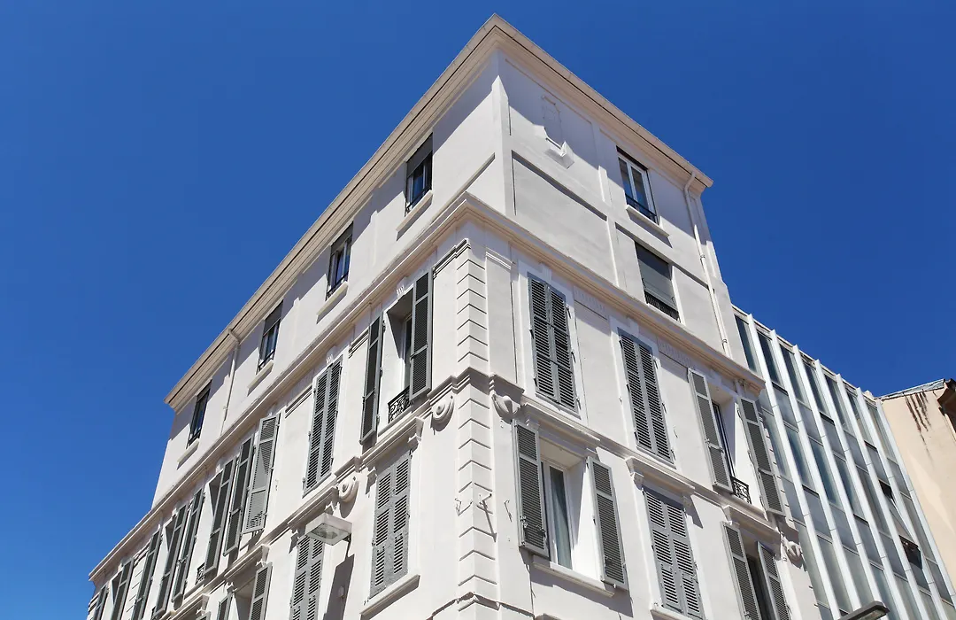 Hotel P.L.M.-1